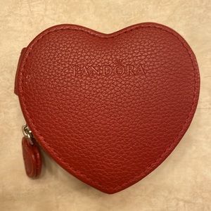 Heart shape Pandora box jewelers holder